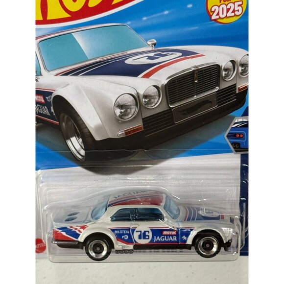 Hot Wheels 2025 Jaguar XJC V12 Coupe Wild Widebody Diecast Car - Picture 2 of 3